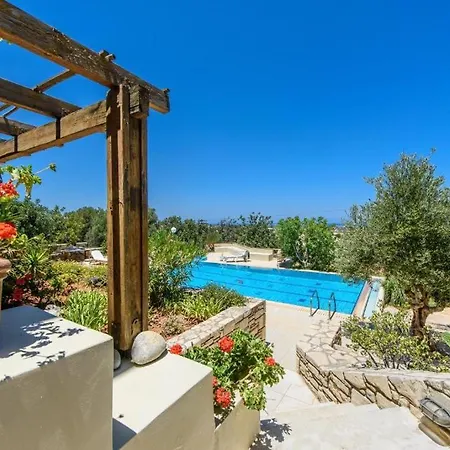 Apartament Eleni *